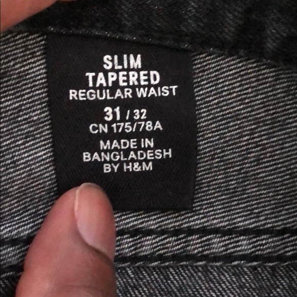 H&M Slim Tapered Black Jeans - Picture 3 of 3